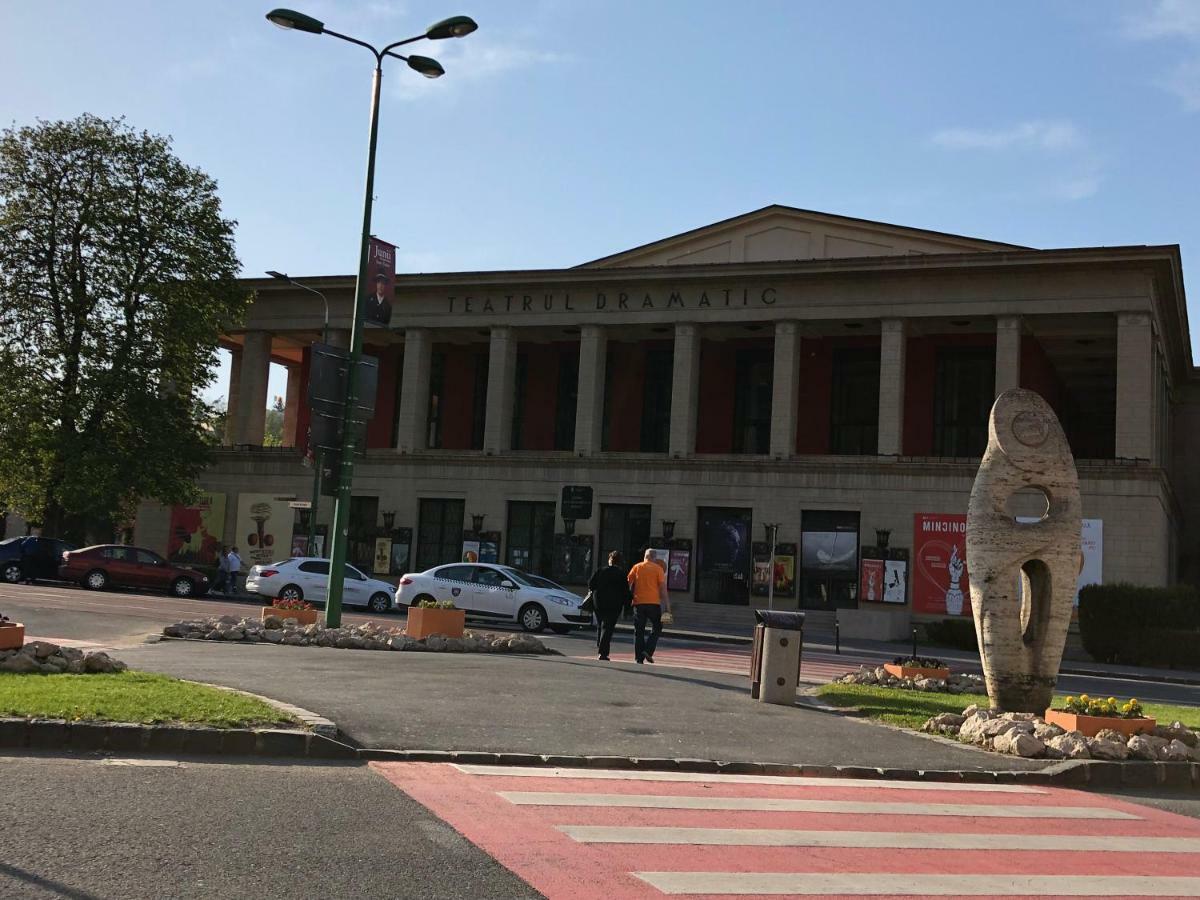 Stayplay Center Theater Brasov Exterior photo